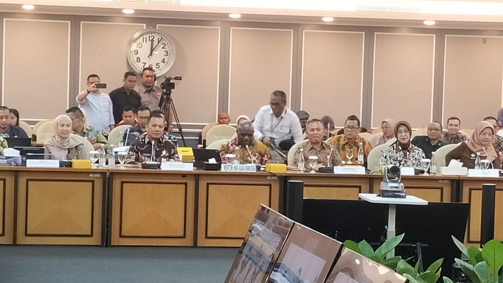 Menteri HAM Diminta Kerja sama Lintas Sektoral soal Dana Rp20 T Menteri HAM Diminta Kerja sama Lintas Sektoral soal Dana Rp20 T