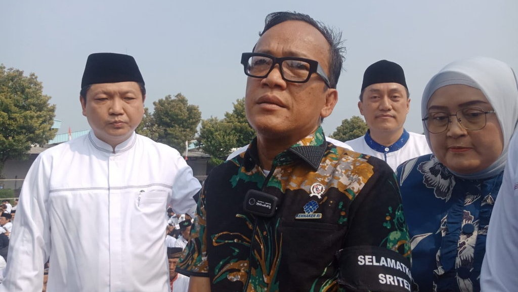 Wamenaker Minta Sritex Penuhi Hak Pekerja Meski Kasasi Ditolak Wamenaker Minta Sritex Penuhi Hak Pekerja Meski Kasasi Ditolak
