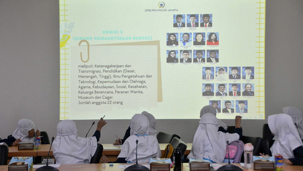 DPRD DKI Dorong Program Sekolah Gratis Terwujud pada 2025 DPRD DKI Dorong Program Sekolah Gratis Terwujud pada 2025