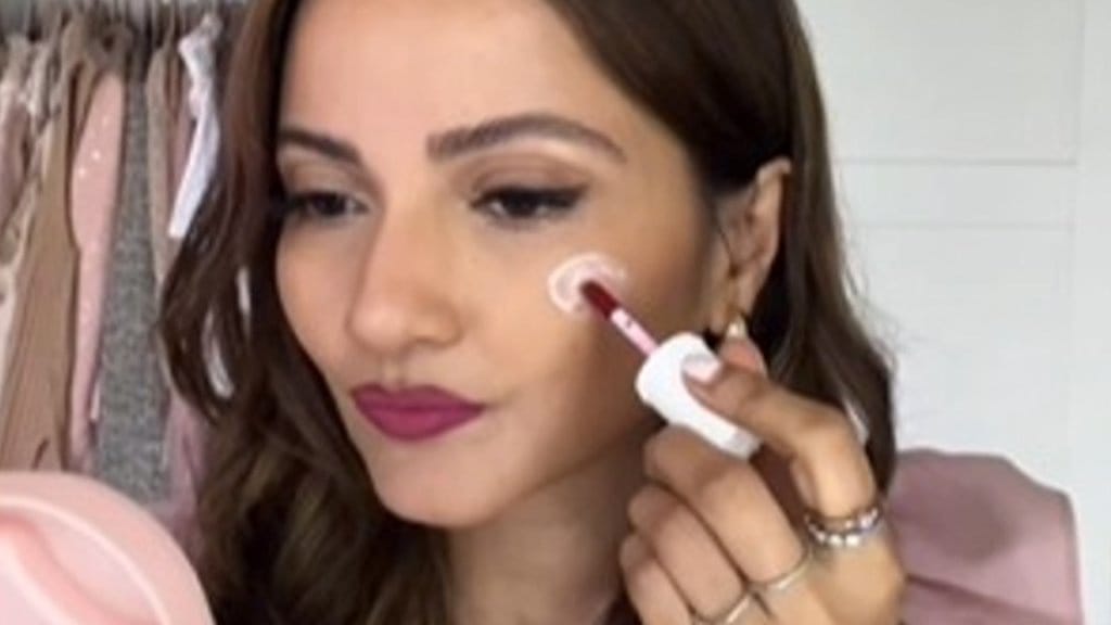 Mengenal Tren Jelly Donut Blush, Tutorial, dan Tipsnya Mengenal Tren Jelly Donut Blush, Tutorial, dan Tipsnya