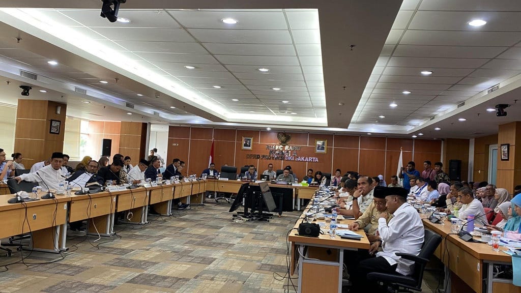 Komisi A DPRD DKI Jakarta Tuntaskan Pembahasan Raperda APBD 2025 Komisi A DPRD DKI Jakarta Tuntaskan Pembahasan Raperda APBD 2025