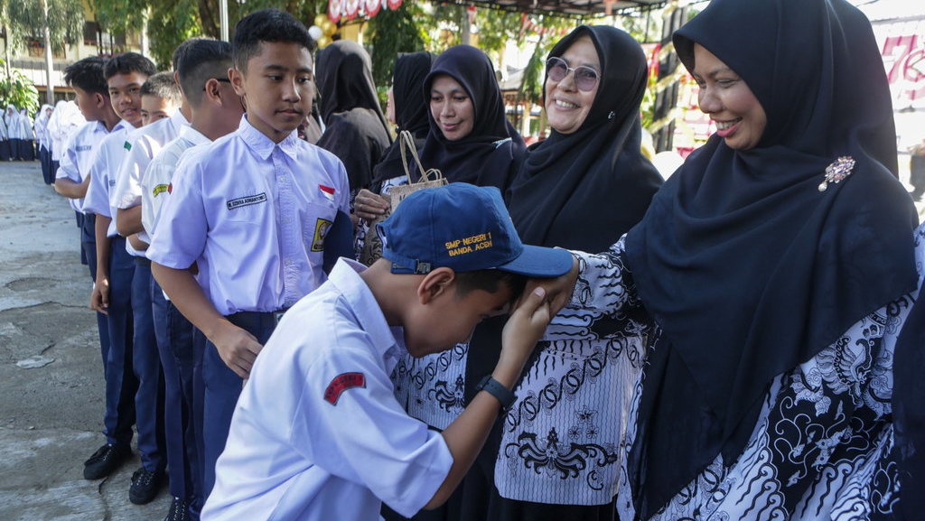 Gaji Guru Sekolah Rakyat, Berapa Jumlahnya & Apakah Setara ASN?