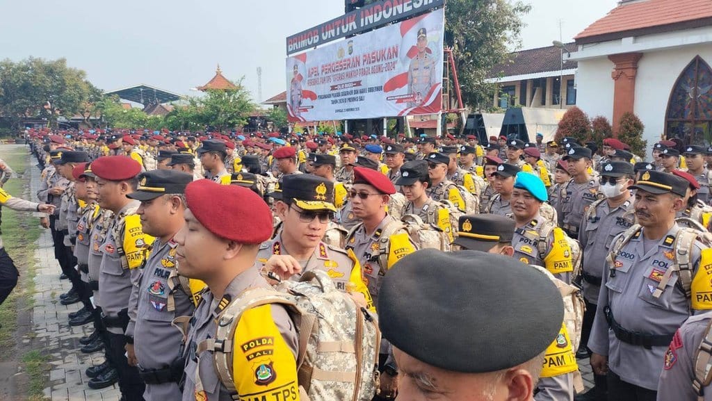 Salah Kaprah Wacana Polri di Bawah TNI: Ingin Kembali ke Orba? Salah Kaprah Wacana Polri di Bawah TNI: Ingin Kembali ke Orba?