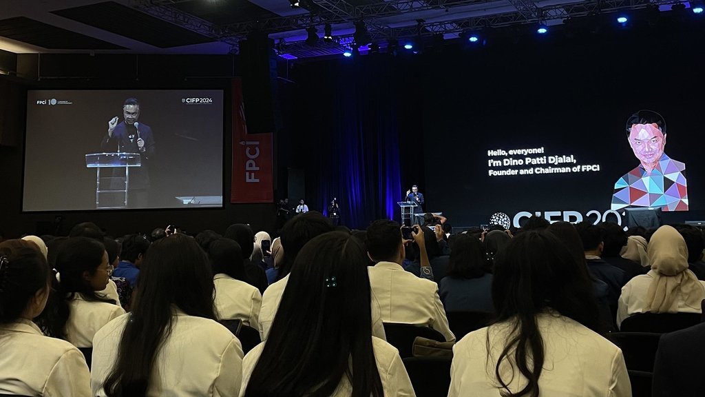 Satu Dekade FPCI, Tanda Kemajuan Diplomasi Indonesia Satu Dekade FPCI, Tanda Kemajuan Diplomasi Indonesia