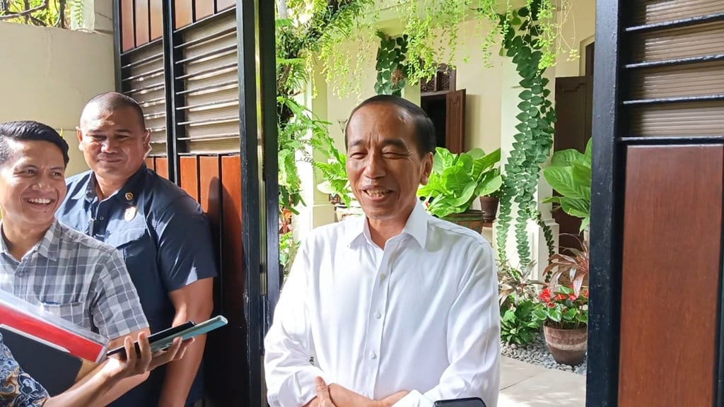 PDIP Resmi Pecat Jokowi, Gibran dan Bobby Nasution PDIP Resmi Pecat Jokowi, Gibran dan Bobby Nasution