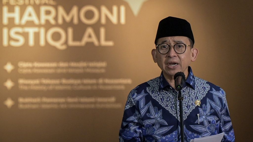 Fadli Zon Didesak Minta Maaf ke Penyintas Tragedi Mei 1998 Fadli Zon Didesak Minta Maaf ke Penyintas Tragedi Mei 1998