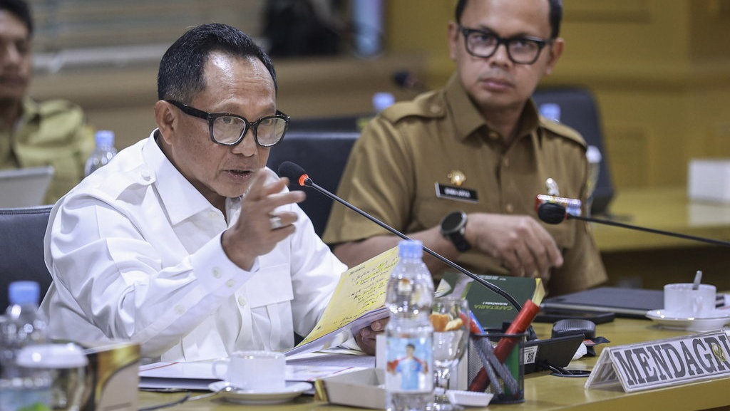 Tito soal Teguh Bikin Pergub Poligami: Ingin Cegah Perceraian Tito soal Teguh Bikin Pergub Poligami: Ingin Cegah Perceraian