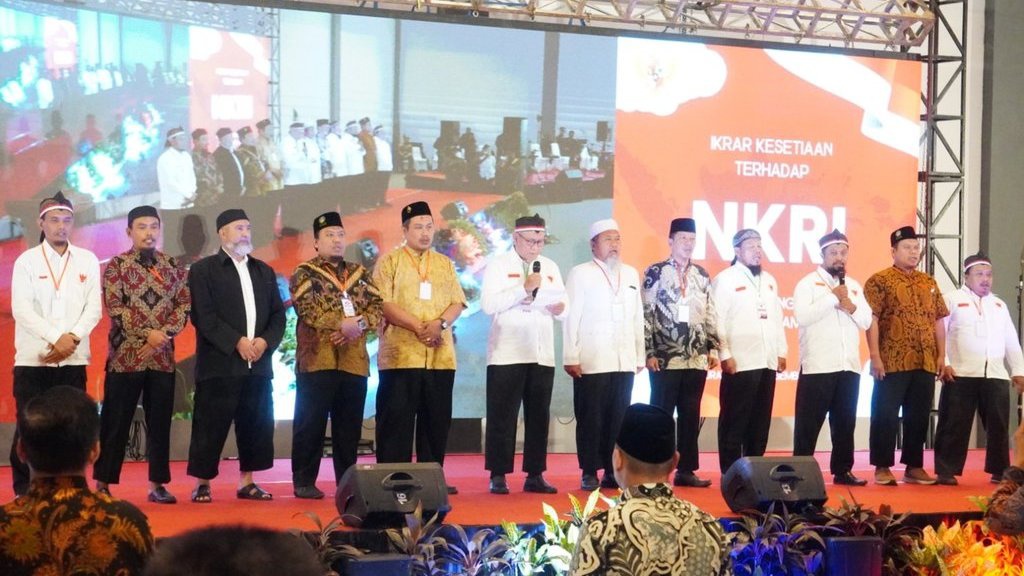 Menkum Minta Eks Anggota JI Patuhi Hukum di Indonesia Menkum Minta Eks Anggota JI Patuhi Hukum di Indonesia