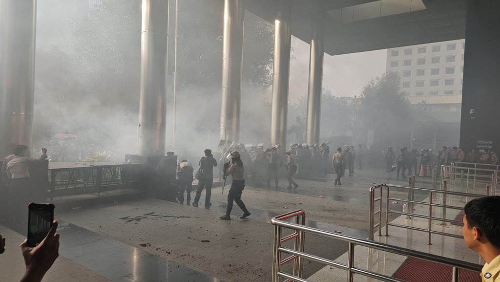 Demo Diwarnai Vandalisme, KPK Ingatkan Ada Konsekuensi Pidana Demo Diwarnai Vandalisme, KPK Ingatkan Ada Konsekuensi Pidana