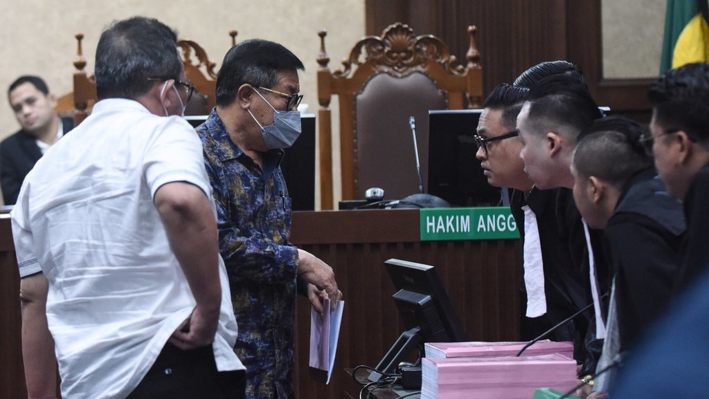 Hakim Erintuah Damanik Minta Rekening Istri-HP Anak Dikembalikan Hakim Erintuah Damanik Minta Rekening Istri-HP Anak Dikembalikan