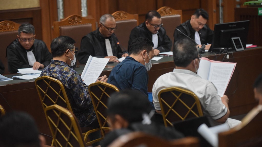 Uang Suap Bebas Ronald Tannur Diterima 'Satu Pintu' di Erintuah Uang Suap Bebas Ronald Tannur Diterima 'Satu Pintu' di Erintuah