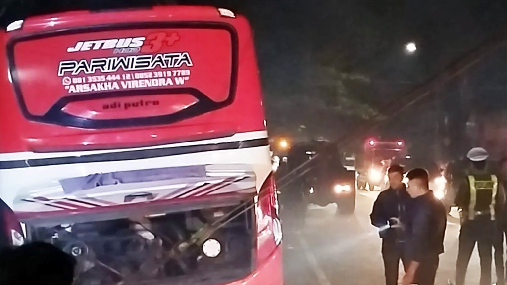 Polisi Masih Periksa Sopir Bus Kecelakaan Beruntun di Kota Batu Polisi Masih Periksa Sopir Bus Kecelakaan Beruntun di Kota Batu