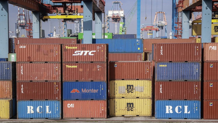 Neraca Perdagangan RI Surplus 4,17 Miliar Dolar AS di Juli 2025 Neraca Perdagangan RI Surplus 4,17 Miliar Dolar AS di Juli 2025