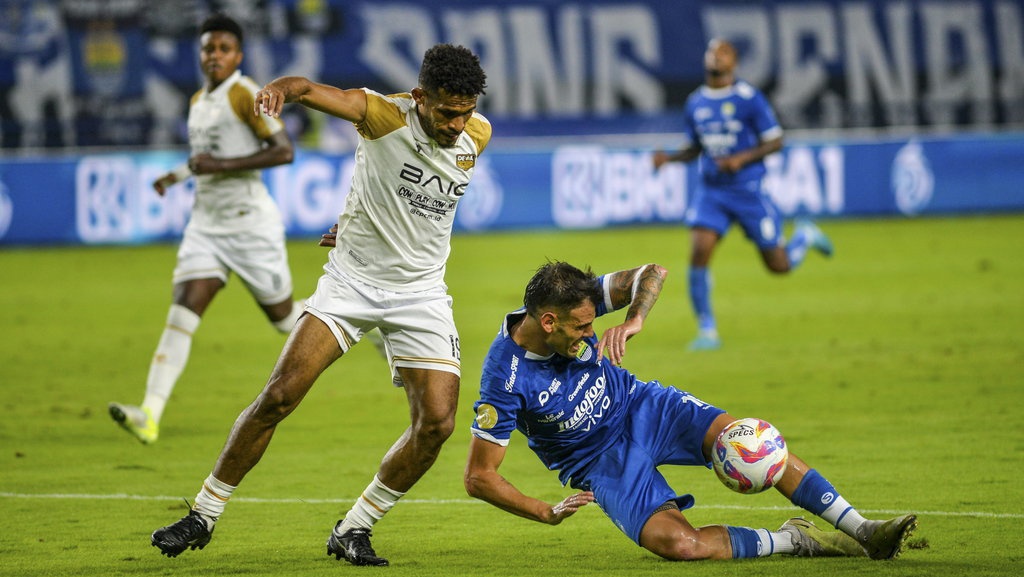 Hasil Persib vs Dewa Utd Seri 1-1, Maung Bandung Gagal ke Final Hasil Persib vs Dewa Utd Seri 1-1, Maung Bandung Gagal ke Final