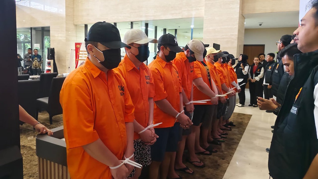 Bareskrim Polri Sita Aset Rp1,5 T Kasus Robot Trading Net89 Bareskrim Polri Sita Aset Rp1,5 T Kasus Robot Trading Net89