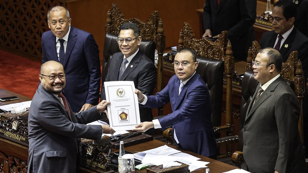 12 Poin Penting dalam RUU Minerba Terbaru yang Sudah Disahkan 12 Poin Penting dalam RUU Minerba Terbaru yang Sudah Disahkan