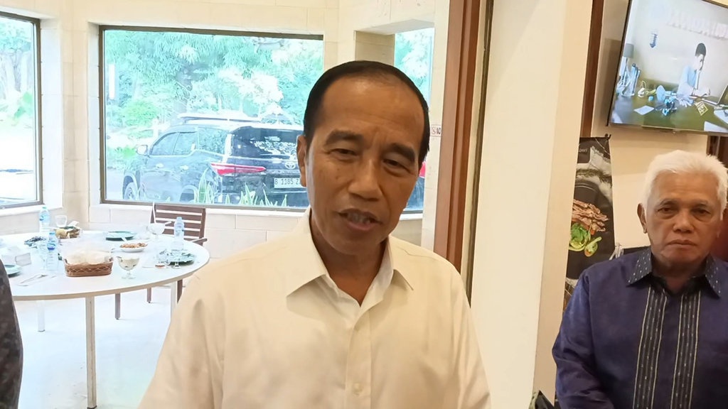 Jokowi soal Polemik HGB di Laut Tangerang: Dicek Proses Legalnya Jokowi soal Polemik HGB di Laut Tangerang: Dicek Proses Legalnya