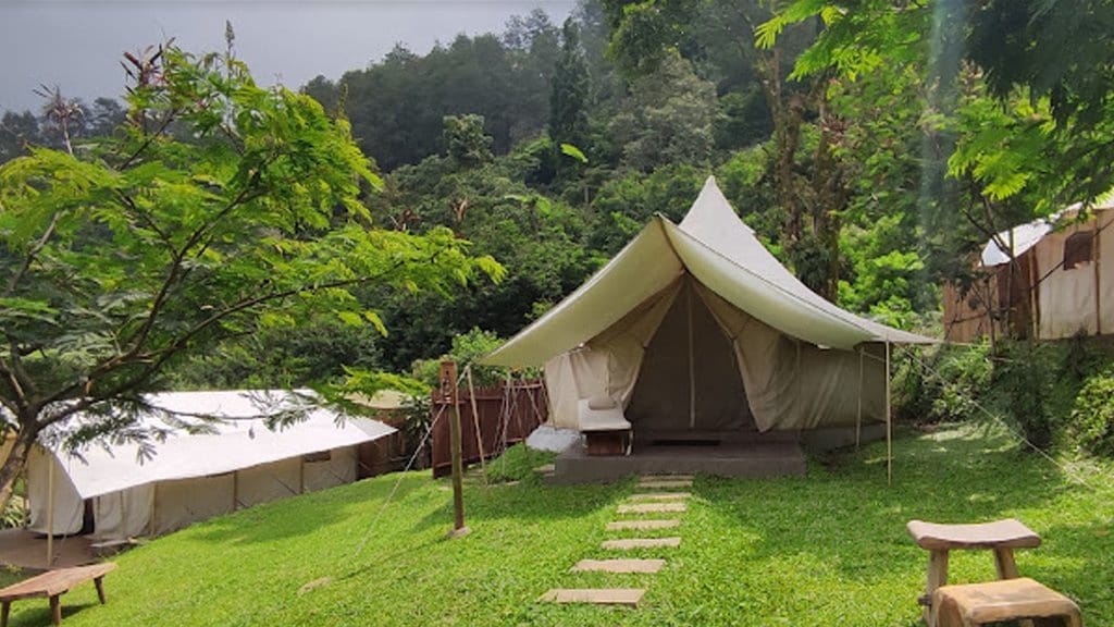17 Rekomendasi Tempat Glamping di Bogor yang Cocok Untuk Liburan 17 Rekomendasi Tempat Glamping di Bogor yang Cocok Untuk Liburan