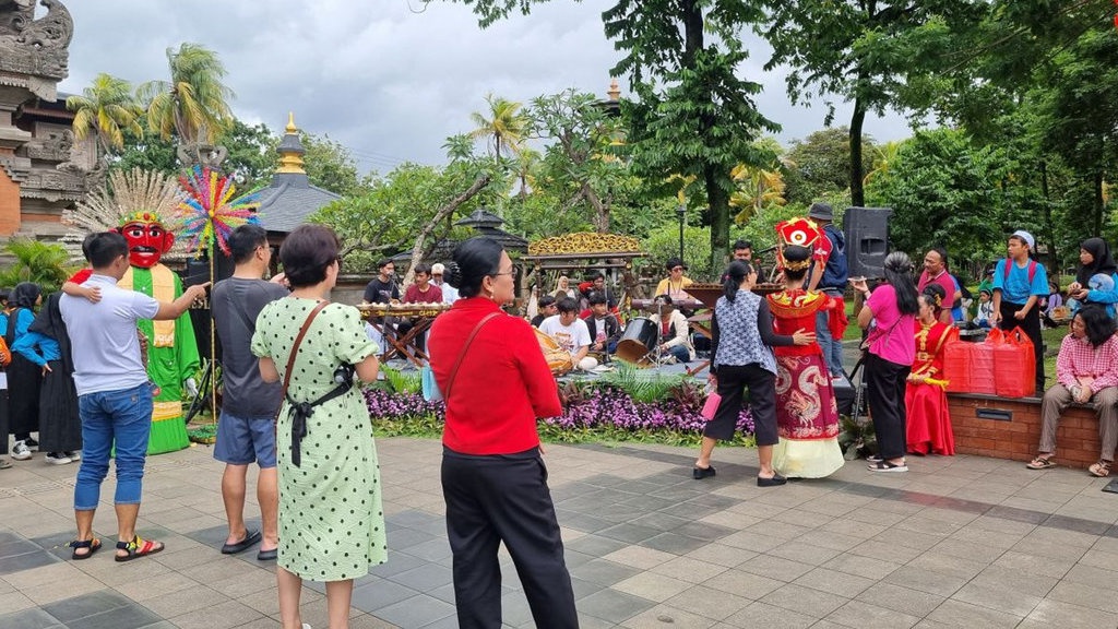 TMII Target 30 Ribu Pengunjung Berlibur saat Perayaan Imlek 2025 TMII Target 30 Ribu Pengunjung Berlibur saat Perayaan Imlek 2025