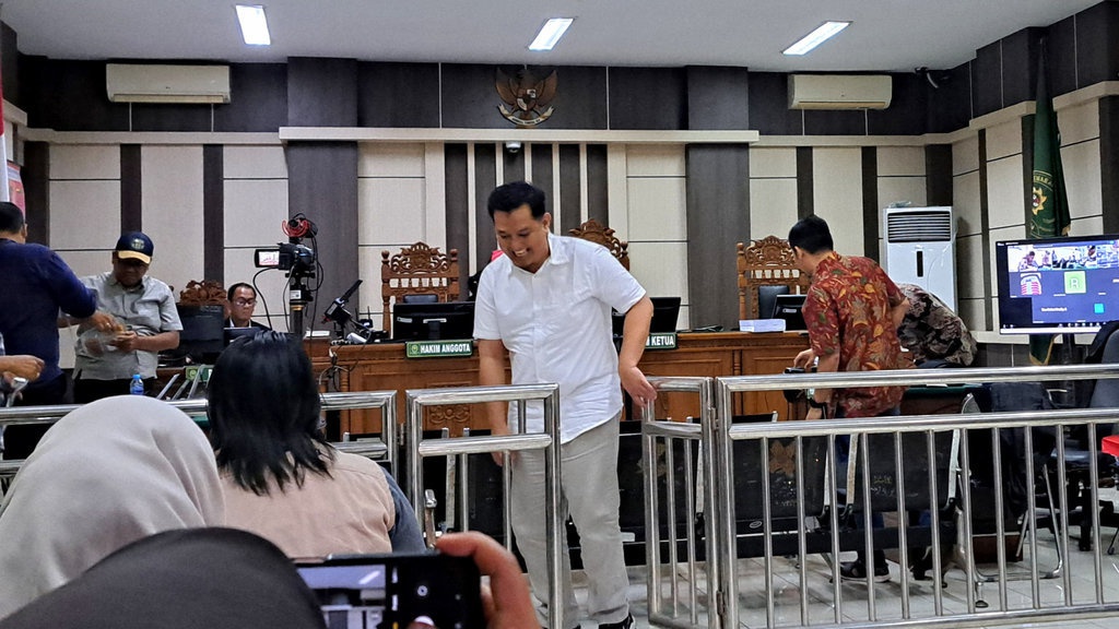 PPK BTP Jateng Akui Terima Suap Rp30,6 M & Bagi Uang ke Atasan PPK BTP Jateng Akui Terima Suap Rp30,6 M & Bagi Uang ke Atasan