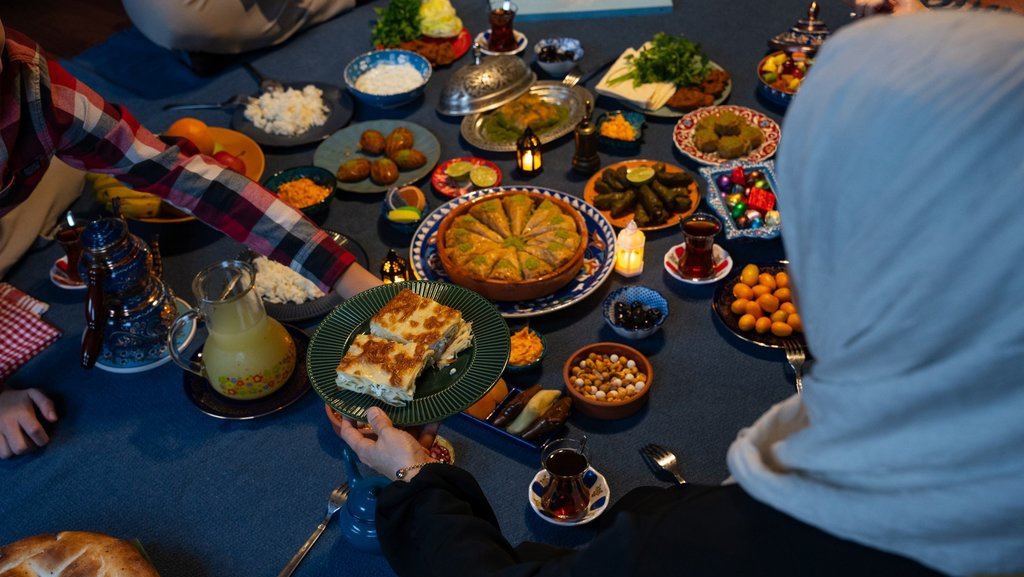 Menu Takjil Gratis Masjid Jogokariyan Selama Ramadhan 2025