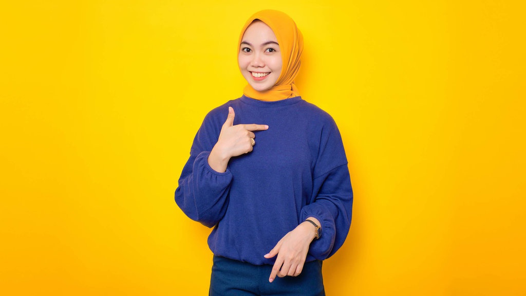 10 Warna Outfit yang Cocok dengan Biru Navy 10 Warna Outfit yang Cocok dengan Biru Navy