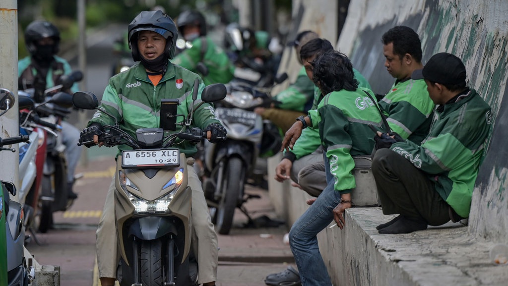 Istana Pertimbangkan Libatkan Ojek Online dalam Distribusi MBG Istana Pertimbangkan Libatkan Ojek Online dalam Distribusi MBG
