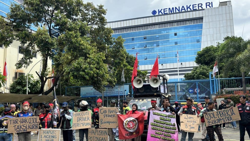 Kemnaker Terima 1.725 Aduan Pencairan THR Kemnaker Terima 1.725 Aduan Pencairan THR