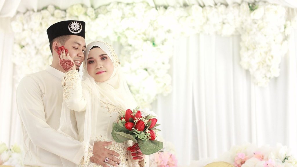 8 Ayat Al-qur'an dan Hadis Tentang Poligami Serta Hukumnya 8 Ayat Al-qur'an dan Hadis Tentang Poligami Serta Hukumnya