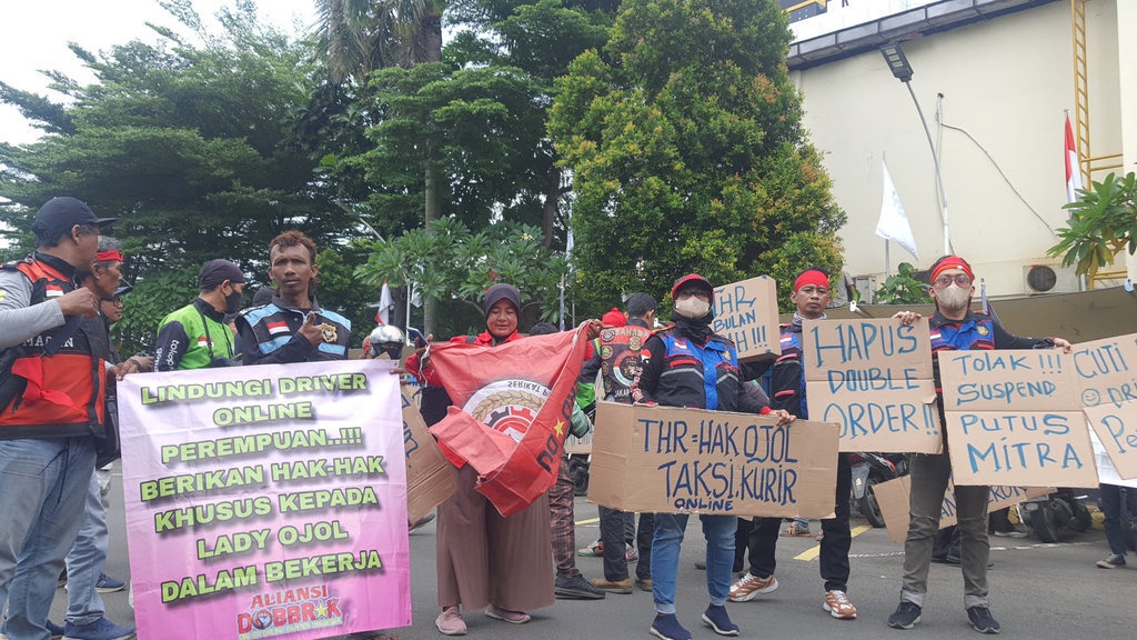 Bertahun-tahun Mengaspal, THR Ojol Masih Tertahan di Tikungan