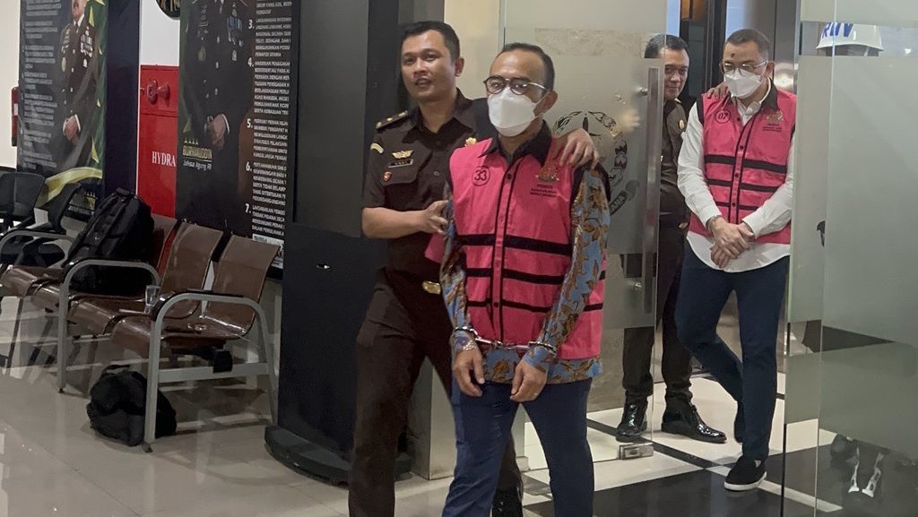 Duduk Perkara Korupsi Pertamina: Pertamax Dioplos Pertalite Duduk Perkara Korupsi Pertamina: Pertamax Dioplos Pertalite