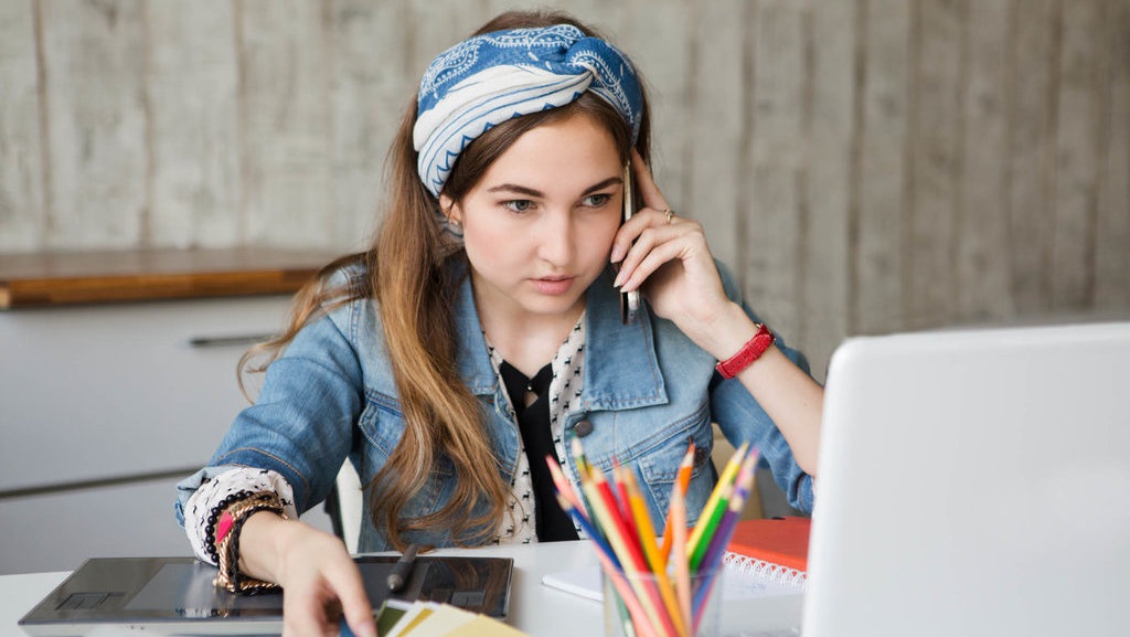 12 Rekomendasi AI untuk Membuat Poster yang Menarik 12 Rekomendasi AI untuk Membuat Poster yang Menarik