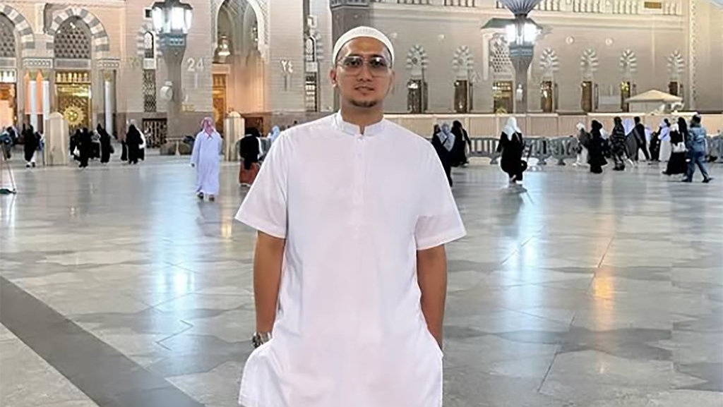 Profil Attaubah Mufid Suami Reza Gladys & Kasus Nikita Mirzani Profil Attaubah Mufid Suami Reza Gladys & Kasus Nikita Mirzani