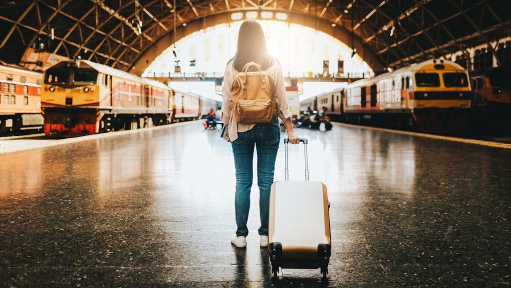 Tips Mudik Naik Kereta Api dengan Aman & Barang Bawaannya Tips Mudik Naik Kereta Api dengan Aman & Barang Bawaannya