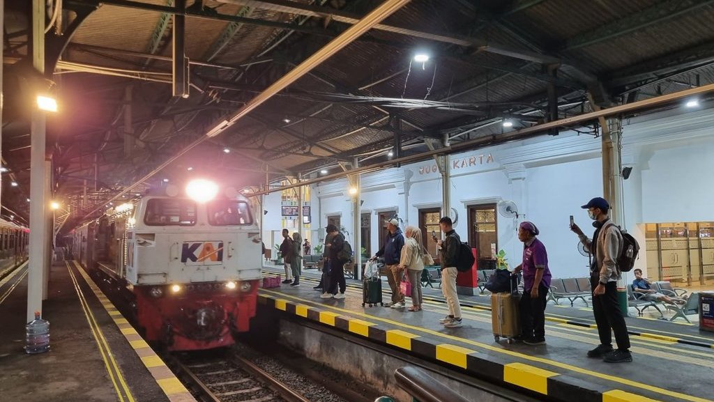 219 Ribu Tiket KA Lebaran Keberangkatan Awal Jogja Telah Terjual 219 Ribu Tiket KA Lebaran Keberangkatan Awal Jogja Telah Terjual