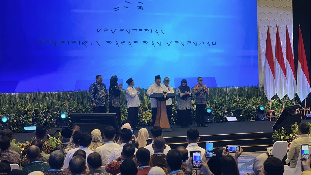 Prabowo soal Tunjangan Guru Dikirim Langsung: Ditahan untuk Apa? Prabowo soal Tunjangan Guru Dikirim Langsung: Ditahan untuk Apa?