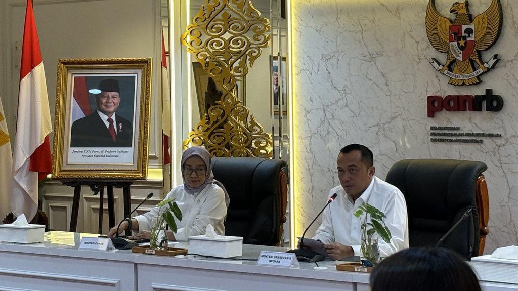 Mensesneg: RUU TNI Jangan Dimaknai Hidupkan Lagi Dwifungsi ABRI Mensesneg: RUU TNI Jangan Dimaknai Hidupkan Lagi Dwifungsi ABRI