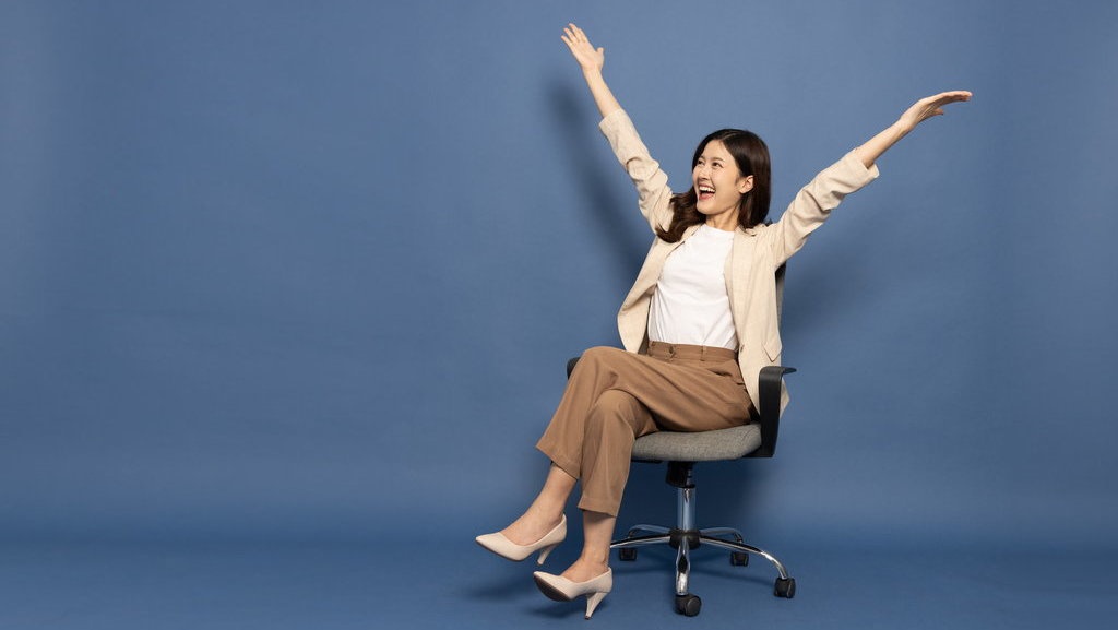 10 Rekomendasi Semi Formal Oufit untuk OOTD Kerja & Acara Lain 10 Rekomendasi Semi Formal Oufit untuk OOTD Kerja & Acara Lain