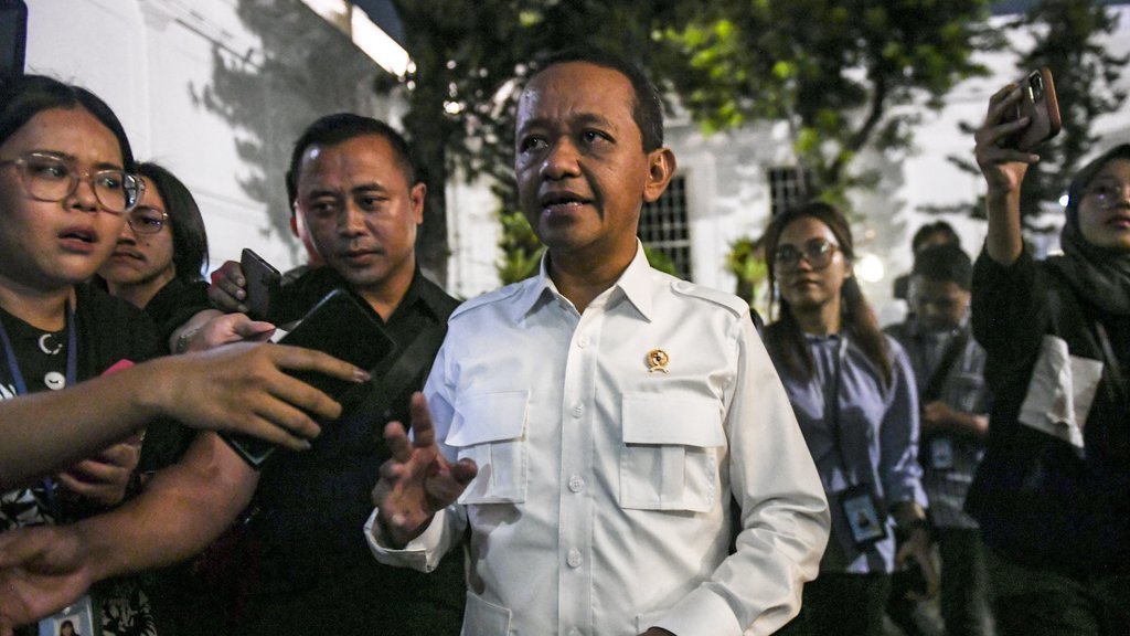 Kebijakan Tarif Trump Picu Perang Dagang, Bahlil: Biasa Saja Kebijakan Tarif Trump Picu Perang Dagang, Bahlil: Biasa Saja