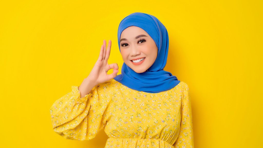 8 Warna Jilbab yang Cocok dengan Baju Kuning 8 Warna Jilbab yang Cocok dengan Baju Kuning