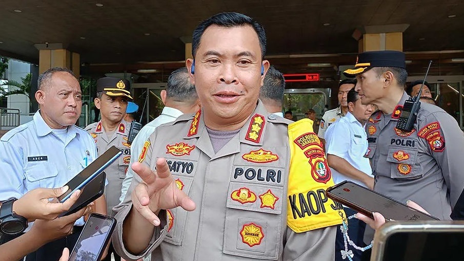 Pria yang Sengaja Tabrakkan Diri di Tanah Abang Diduga ODGJ Pria yang Sengaja Tabrakkan Diri di Tanah Abang Diduga ODGJ