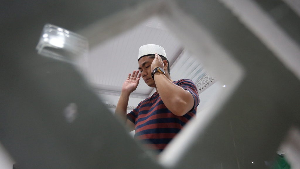 Mawas Diri dengan Iktikaf di Bulan Suci Ramadhan Mawas Diri dengan Iktikaf di Bulan Suci Ramadhan