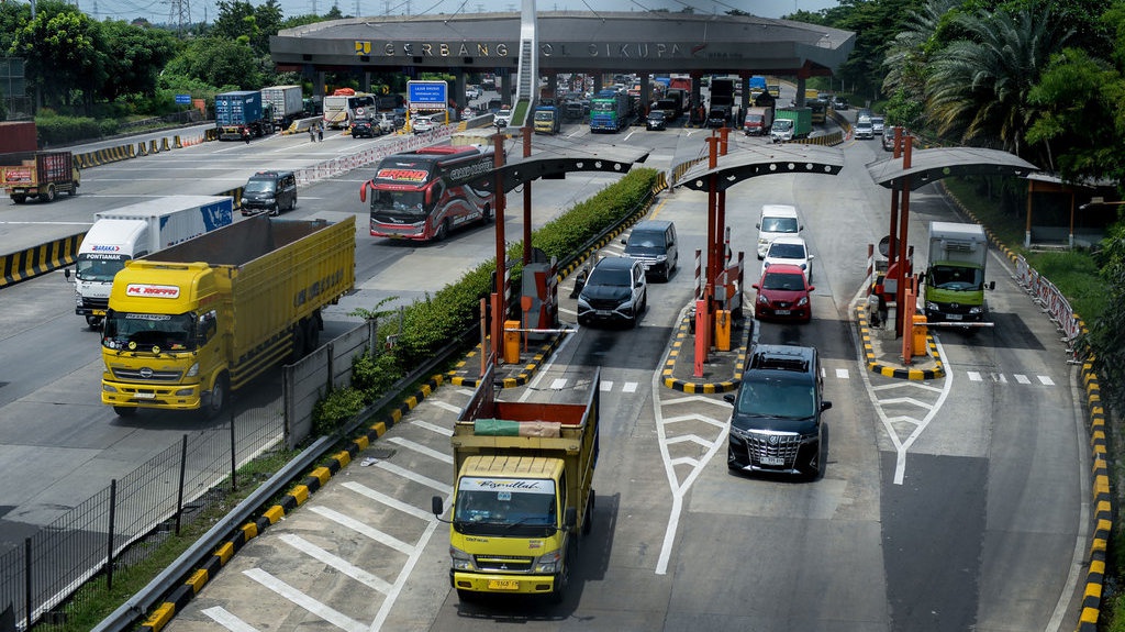 Kemenhub Akan Batasi Operasional Truk saat Libur Nataru Kemenhub Akan Batasi Operasional Truk saat Libur Nataru