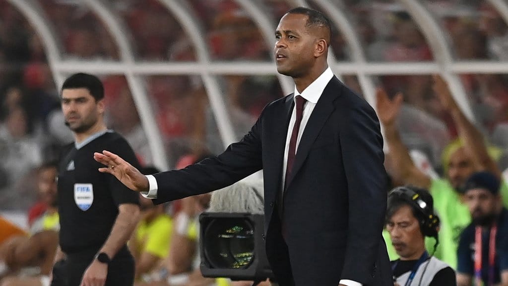 Perbandingan Statistik Kluivert vs STY sebagai Pelatih Timnas Perbandingan Statistik Kluivert vs STY sebagai Pelatih Timnas