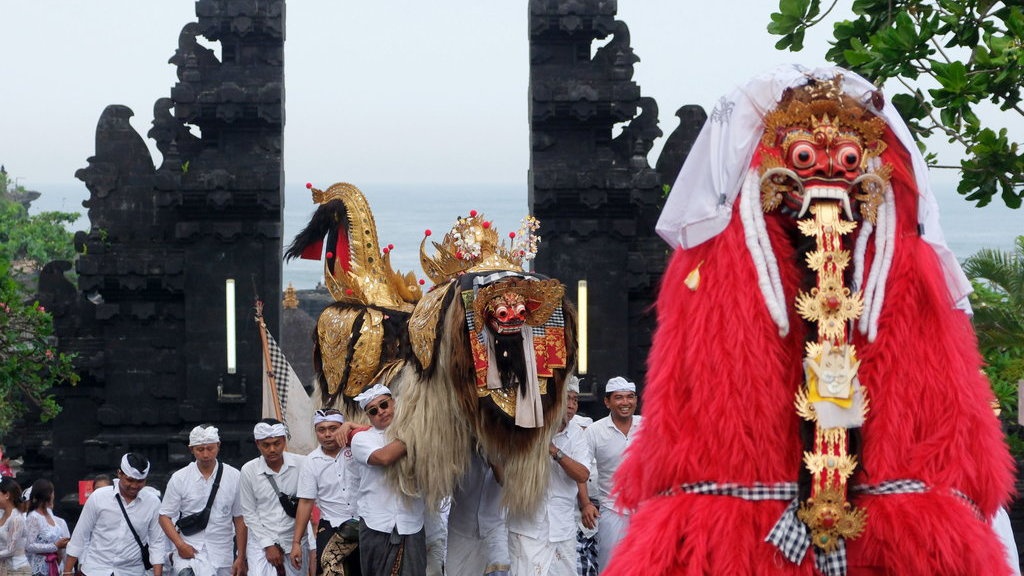 Kalender Bali 2026 Januari sampai Desember dan Rerainannya Kalender Bali 2026 Januari sampai Desember dan Rerainannya