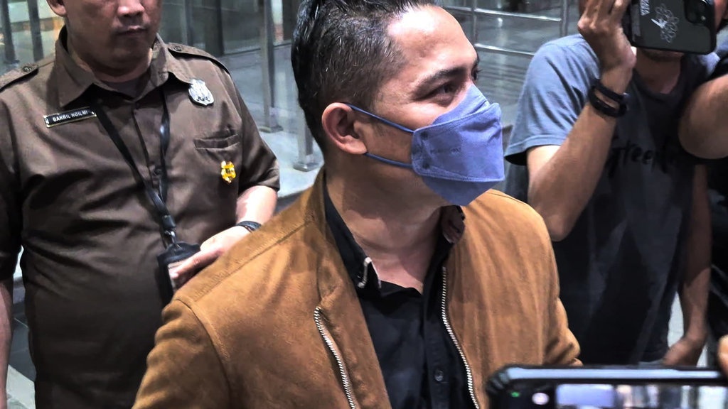 Diperiksa di Kasus TPPU SYL, Adik Febri Diansyah: Tanya Penyidik Diperiksa di Kasus TPPU SYL, Adik Febri Diansyah: Tanya Penyidik