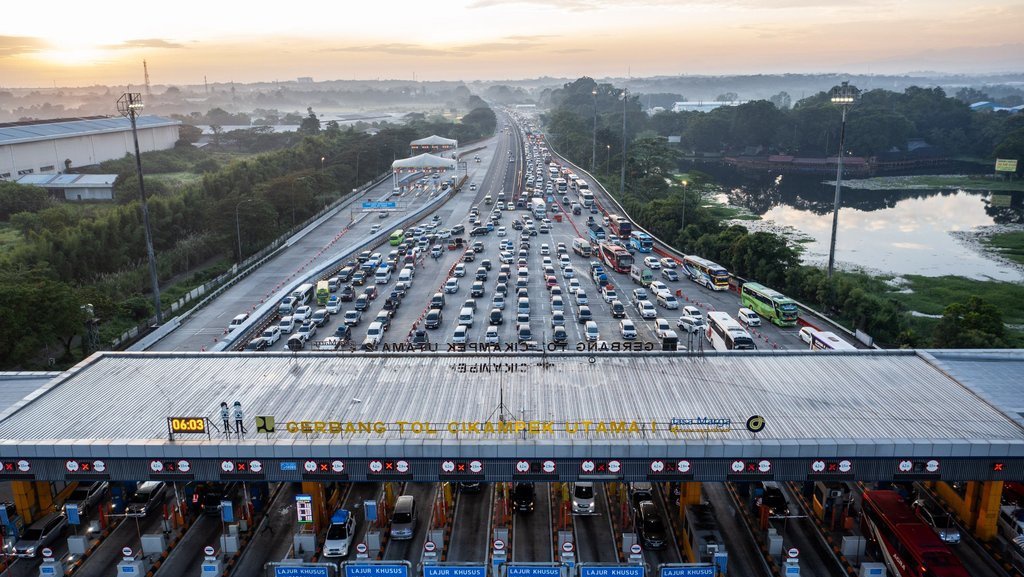 Menhub: Baru 50 Persen Pemudik yang Melakukan Arus Balik Menhub: Baru 50 Persen Pemudik yang Melakukan Arus Balik
