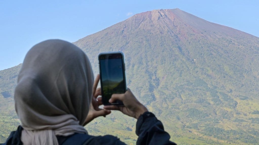 Pendakian Gunung Rinjani Dibuka Kembali, Apa Saja yang Dibenahi? Pendakian Gunung Rinjani Dibuka Kembali, Apa Saja yang Dibenahi?