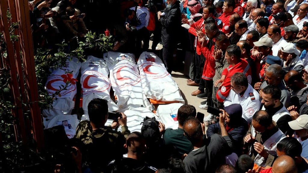 Indikasi Kejahatan Perang Israel: Tembaki Kendaraan Medis Indikasi Kejahatan Perang Israel: Tembaki Kendaraan Medis