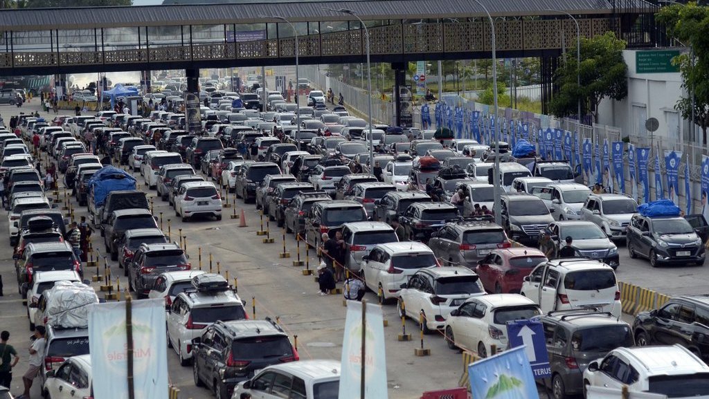 7 Cara Cek Cuaca saat Arus Balik Mudik Lebaran 2025 7 Cara Cek Cuaca saat Arus Balik Mudik Lebaran 2025